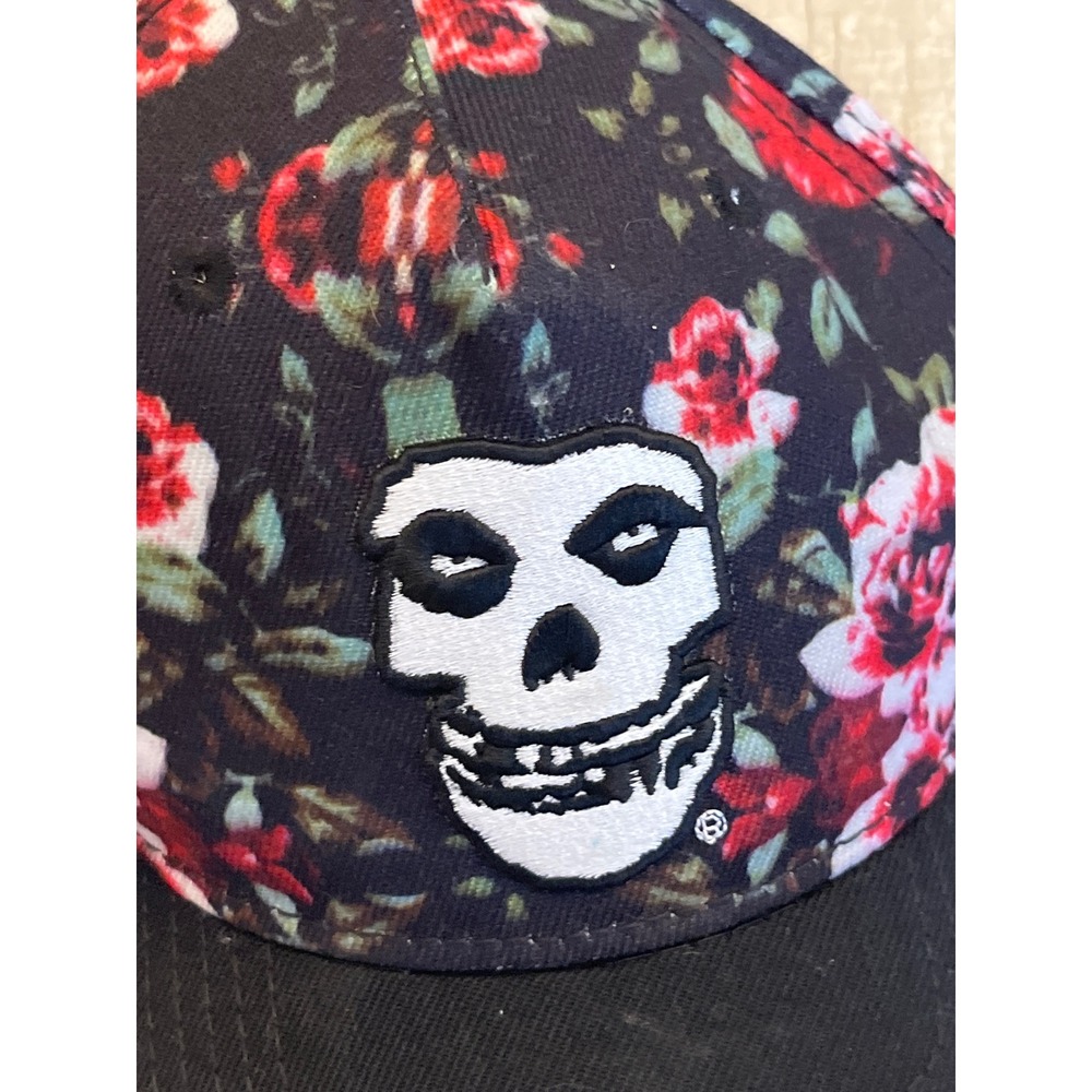 Misfits Floral Skull Snapback Hat Black Red Punk Rock Band Cap 2015 Official